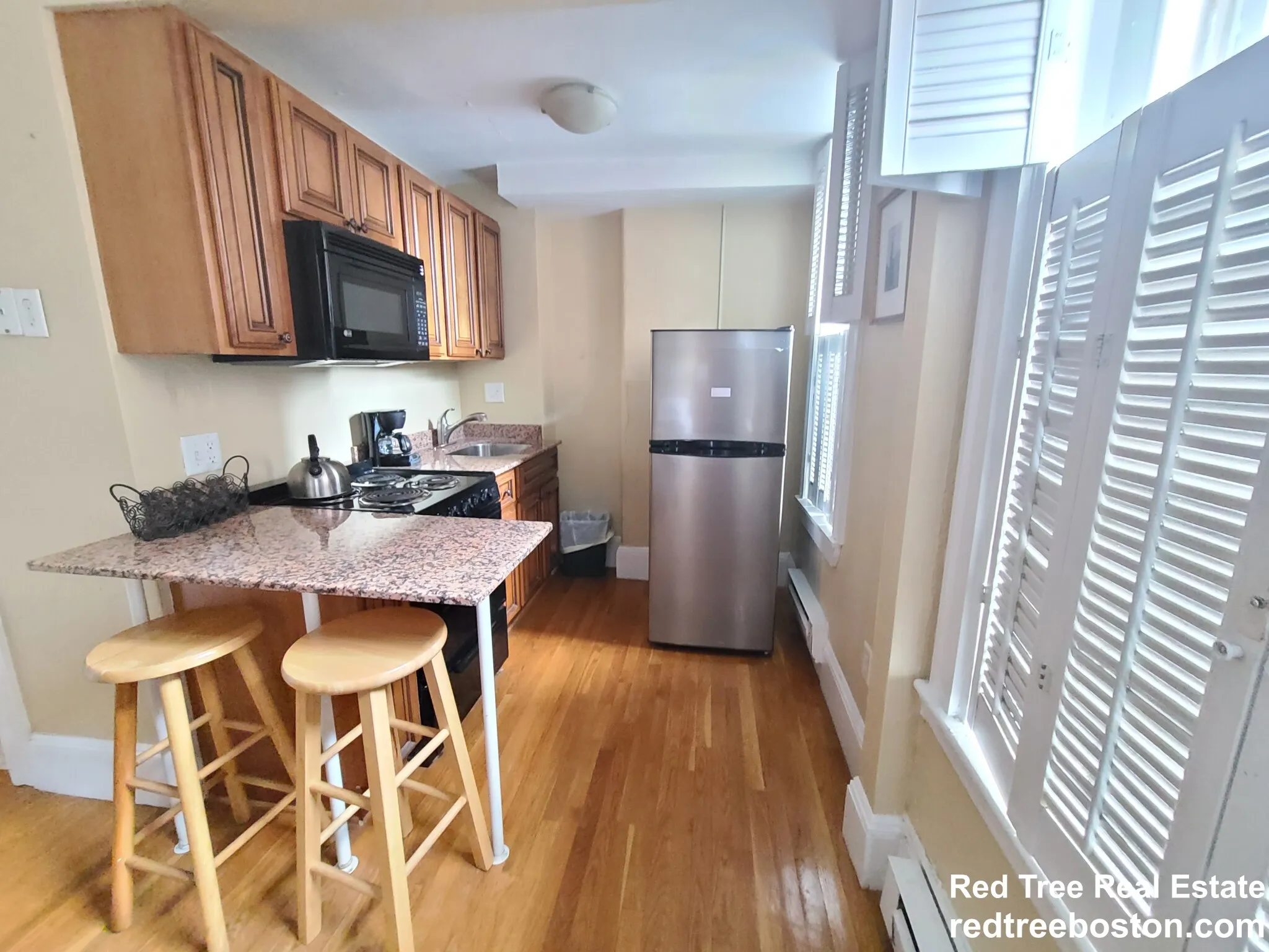 Studio bed, 1 bath apartment for rent at 48 Hereford St Unit 2, Back Bay — photo 2 of 25