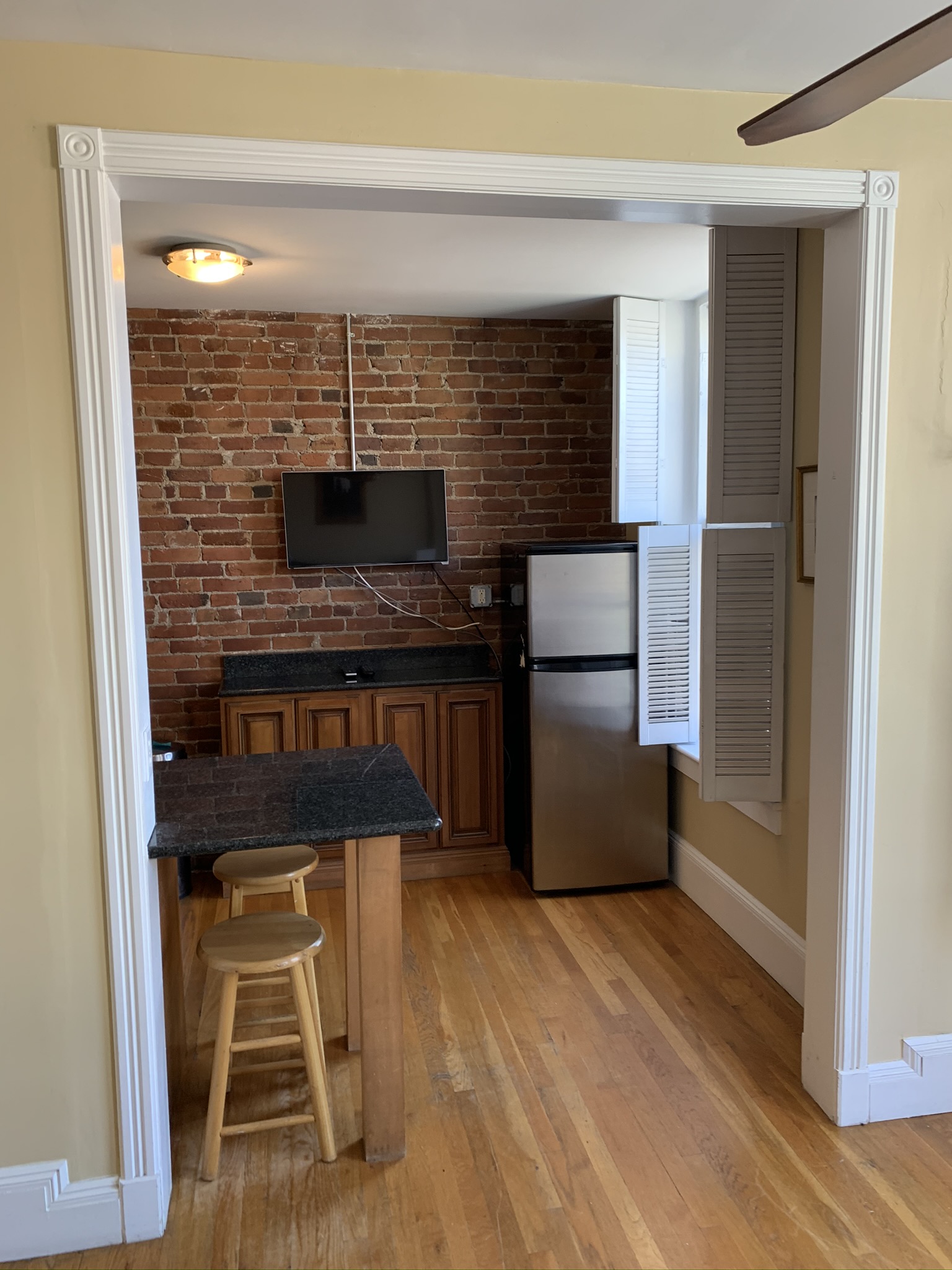 Studio bed, 1 bath apartment for rent at 48 Hereford St Unit 3, Back Bay — photo 5 of 7