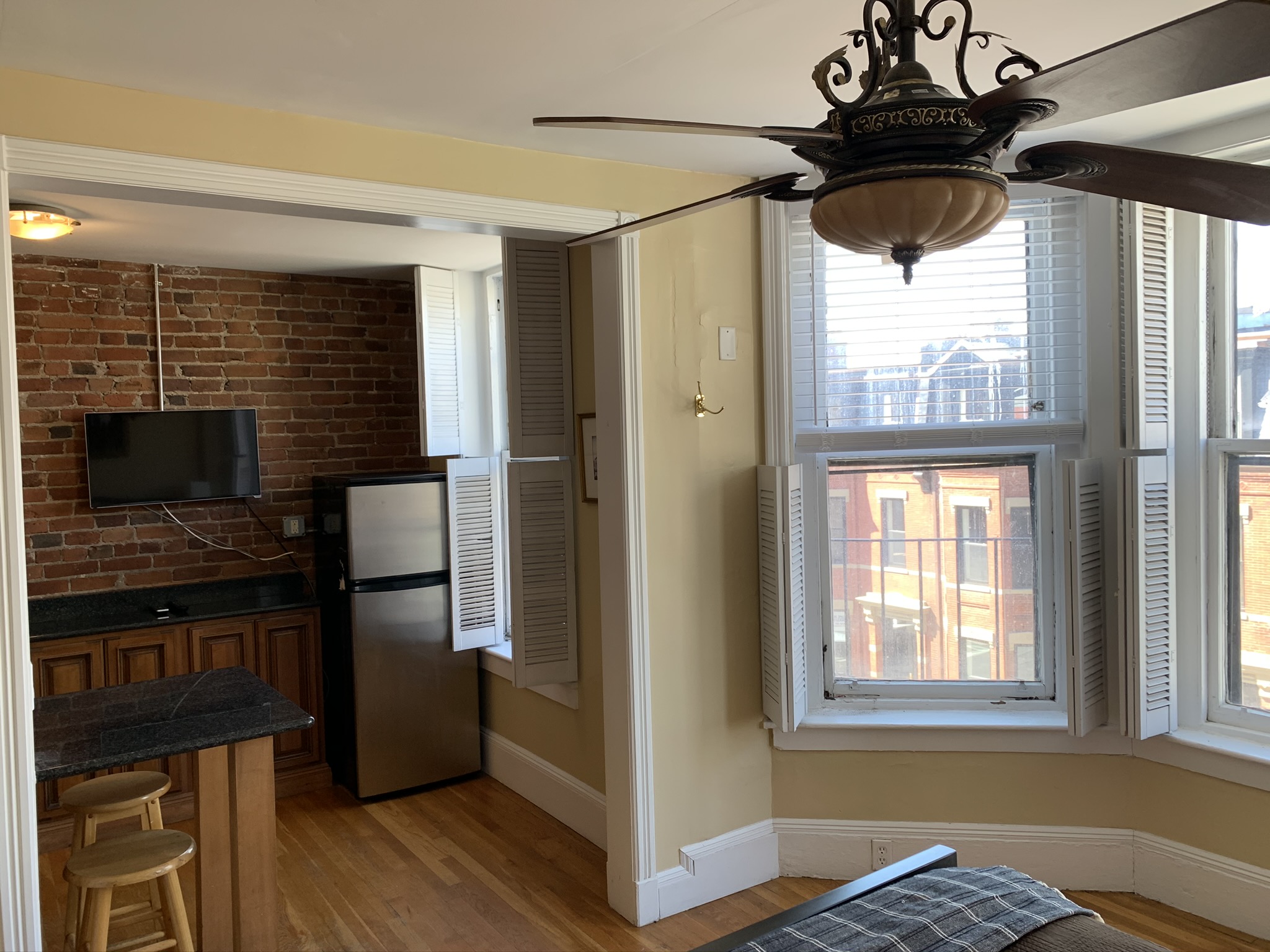 Studio bed, 1 bath apartment for rent at 48 Hereford St Unit 3, Back Bay — photo 4 of 7