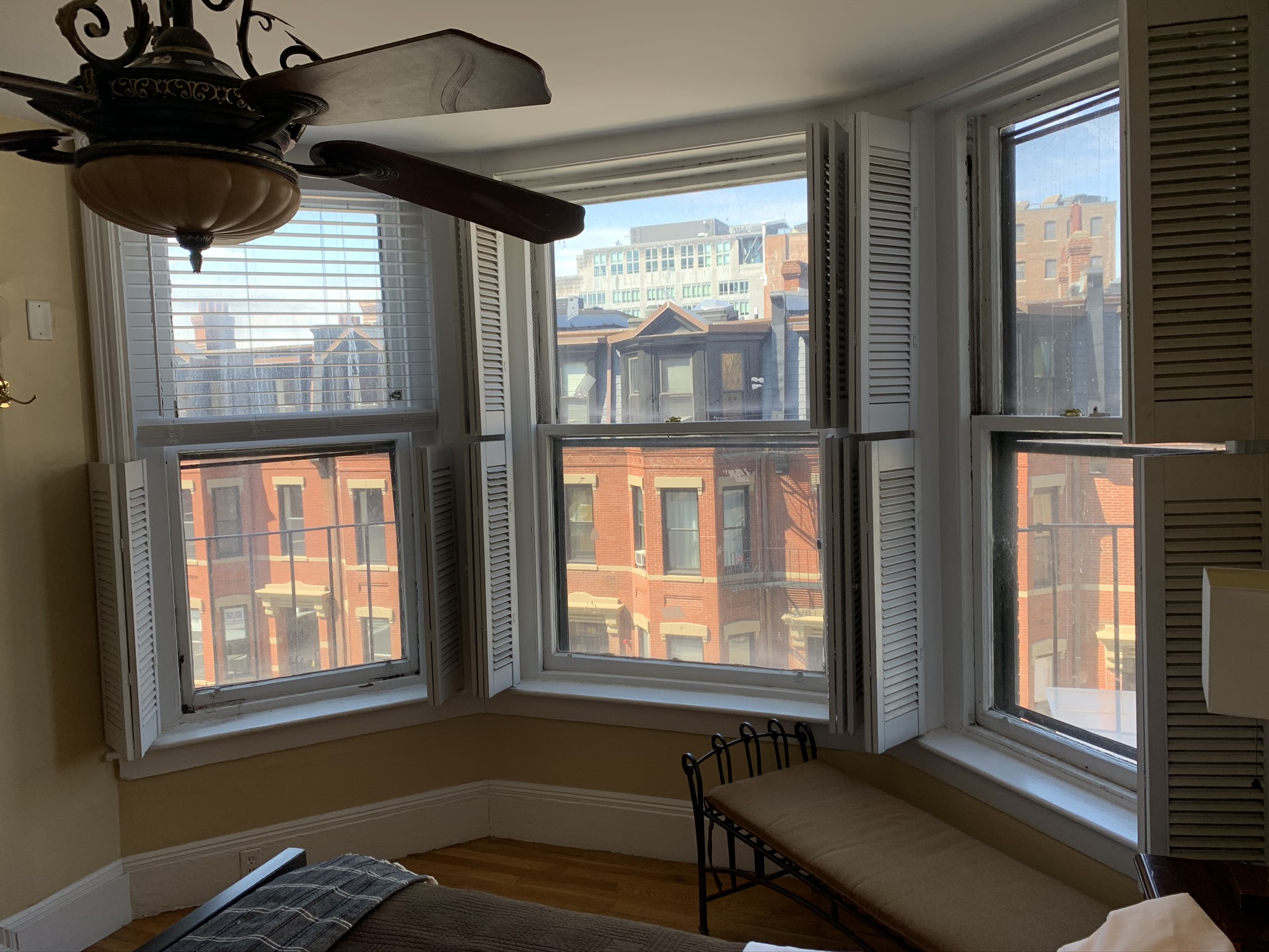 Studio bed, 1 bath apartment for rent at 48 Hereford St Unit 3, Back Bay — photo 3 of 7
