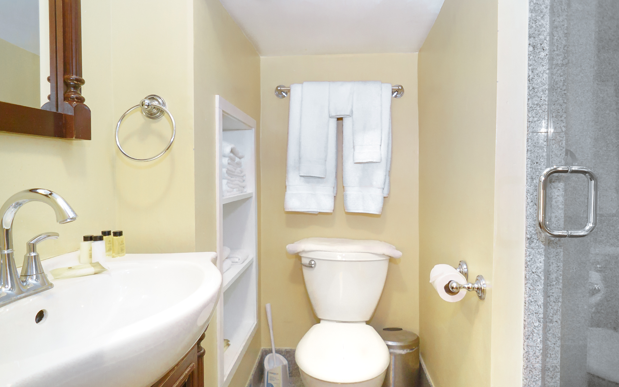 2 bed, 1 bath apartment for rent at 48 Hereford St Unit A, Back Bay — photo 9 of 18