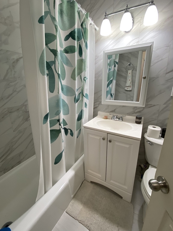 Studio bed, 1 bath apartment for rent at 48 Highland Ave Unit 2, Prospect Hill — photo 5 of 5