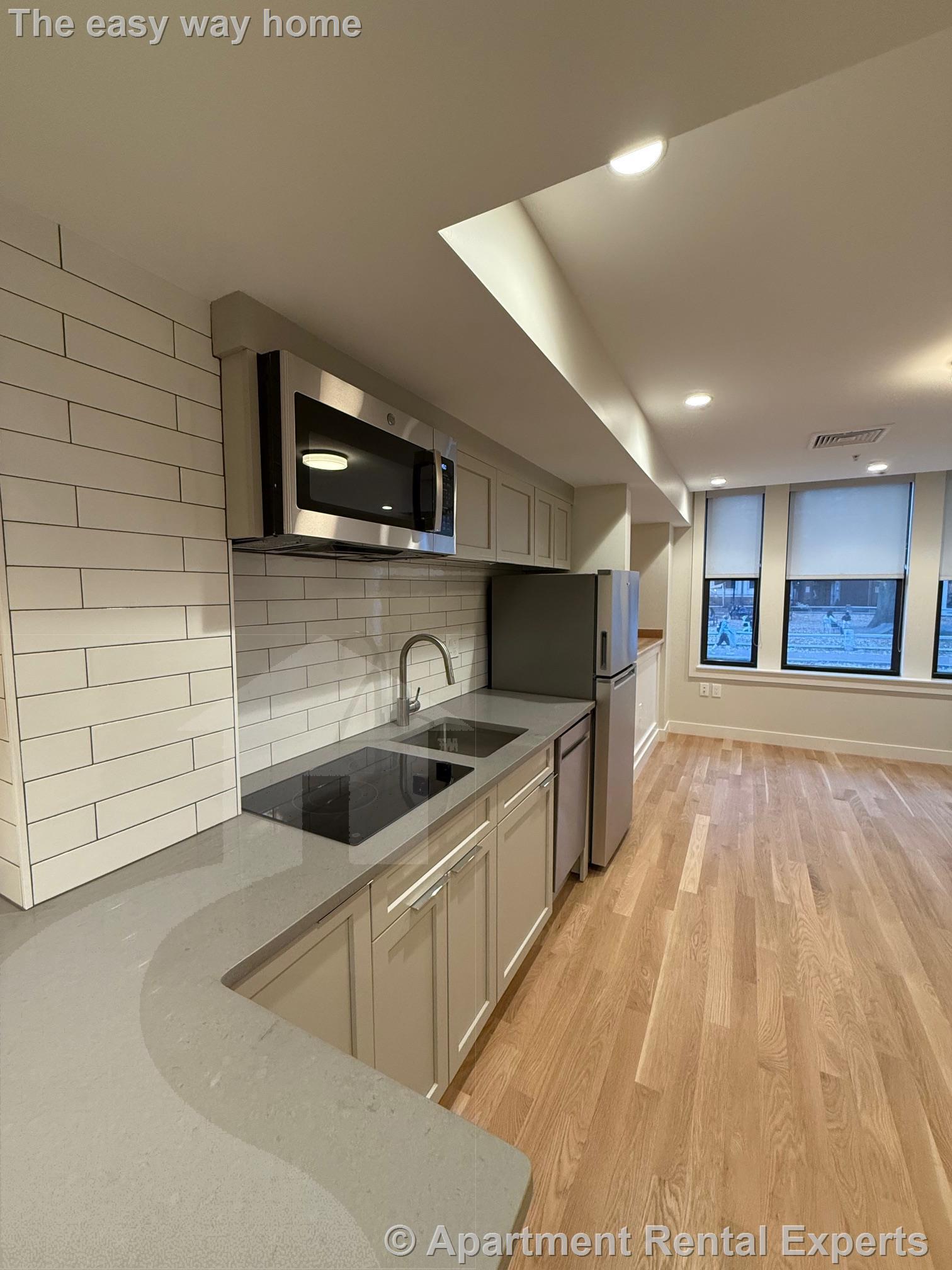 1 bed, 1 bath apartment for rent at 48 Jfk St Unit 1, Harvard Square — photo 4 of 12
