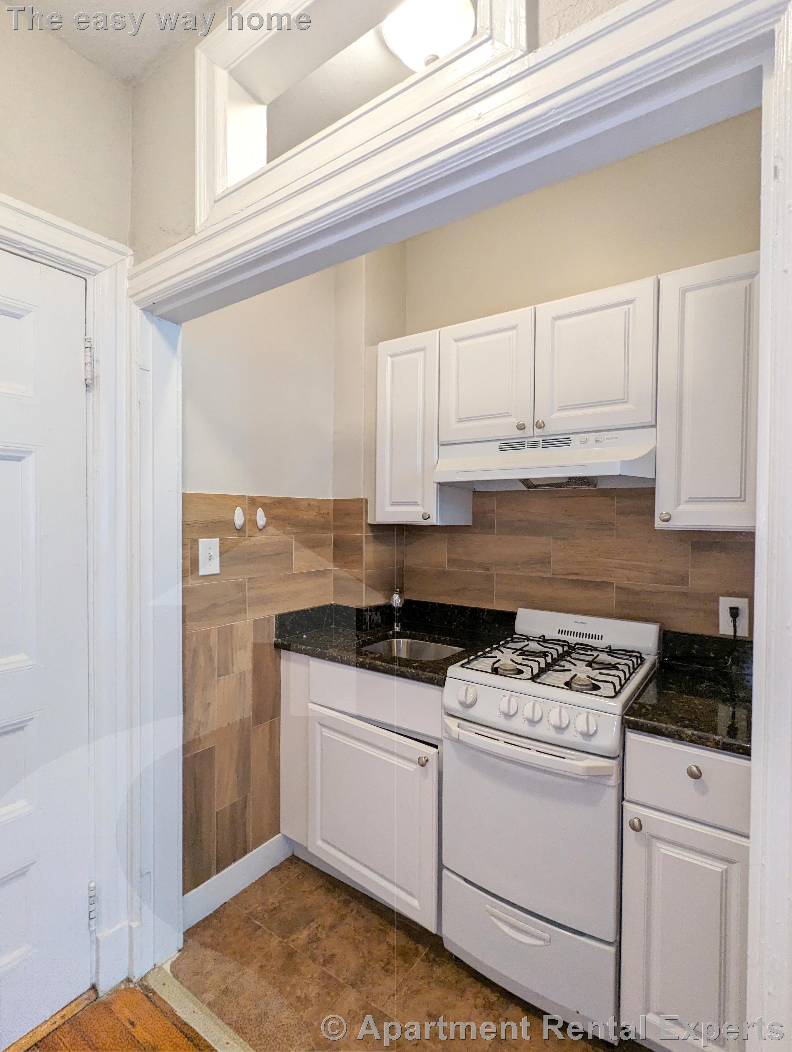 1 bed, 1 bath apartment for rent at 48 Jfk St Unit 12, Harvard Square — photo 2 of 9
