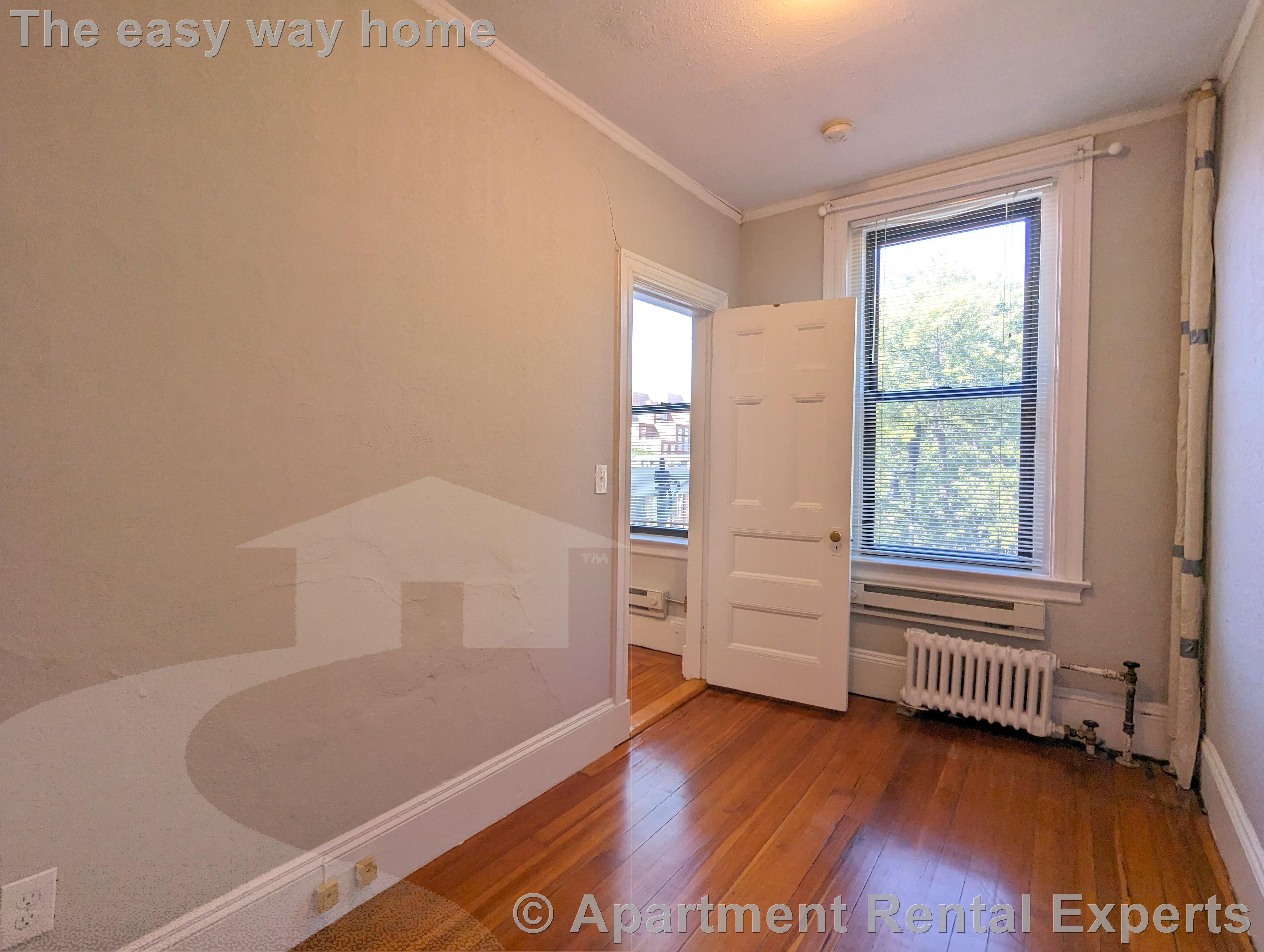 1 bed, 1 bath apartment for rent at 48 Jfk St Unit 12, Harvard Square — photo 7 of 9