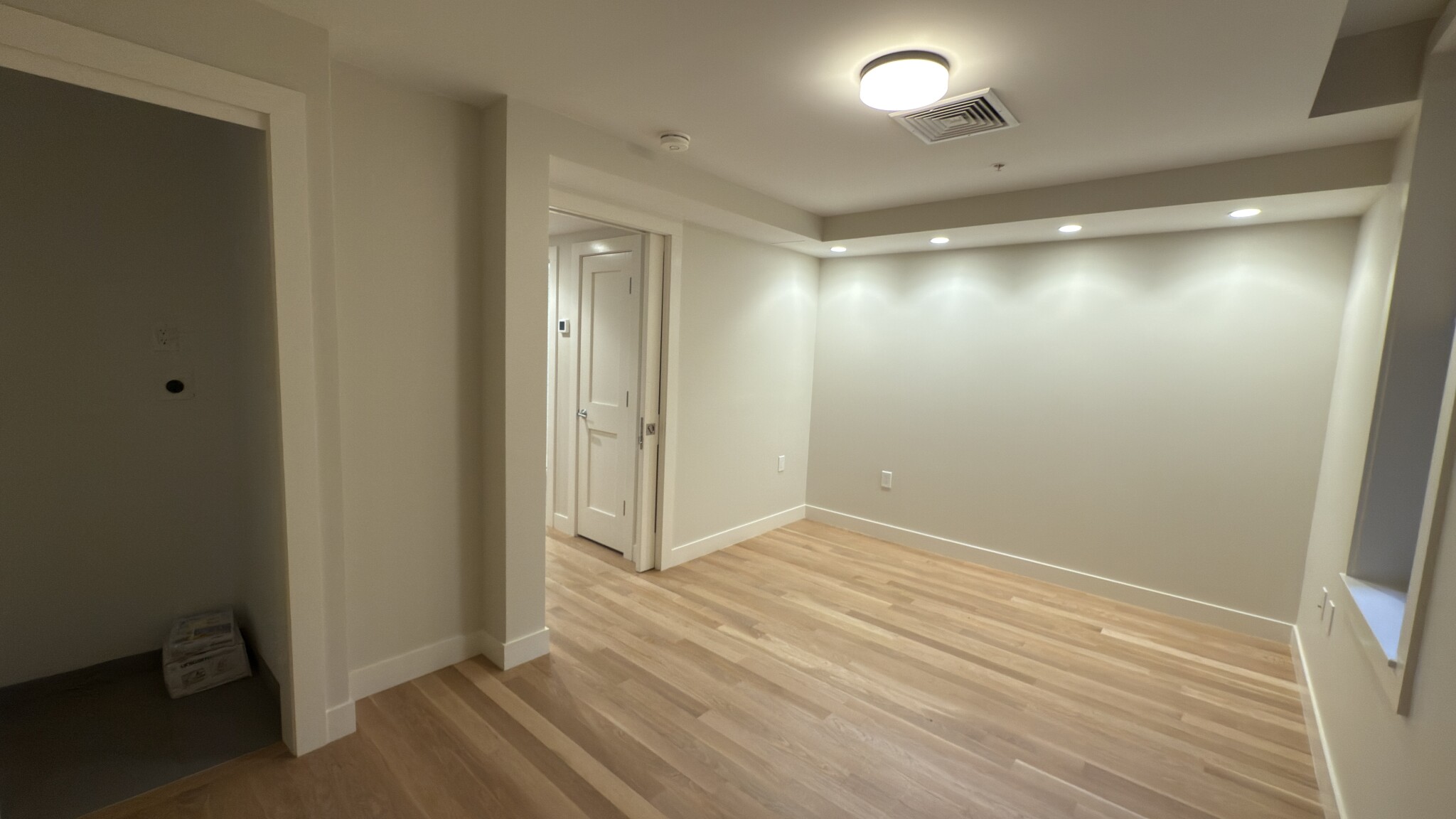 1 bed, 1 bath apartment for rent at 48 Jfk Unit 1D, Harvard Square — photo 13 of 15