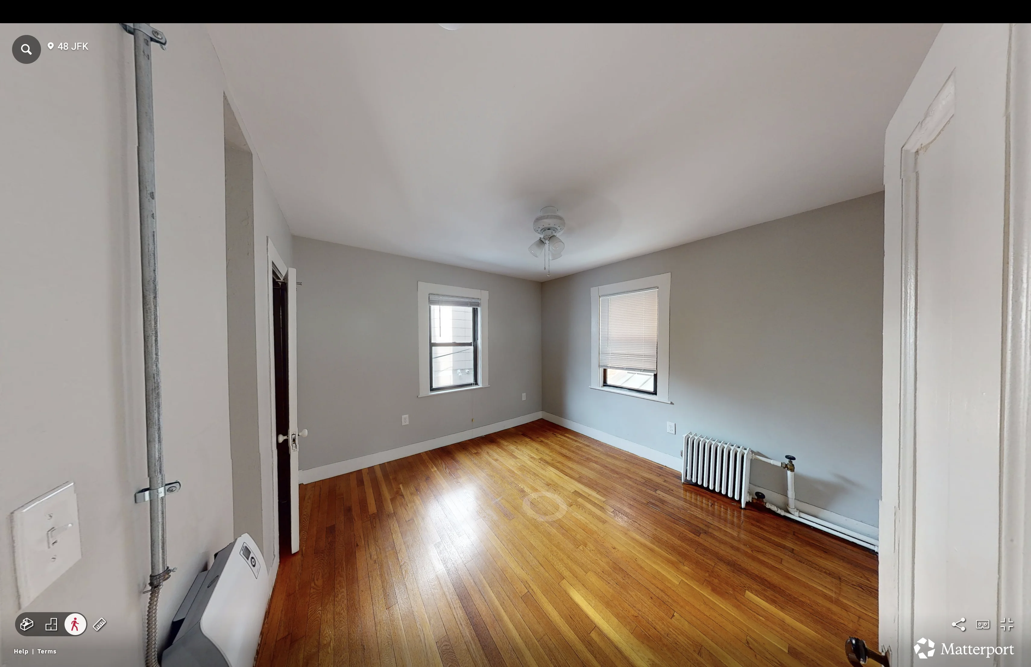 1 bed, 1 bath apartment for rent at 48 John F Kennedy St Unit 10, Riverside — photo 3 of 5