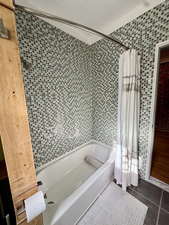 3 bed, 2 bath apartment for rent at 48 Kent St Unit 5E, Brookline Village — photo 7 of 13