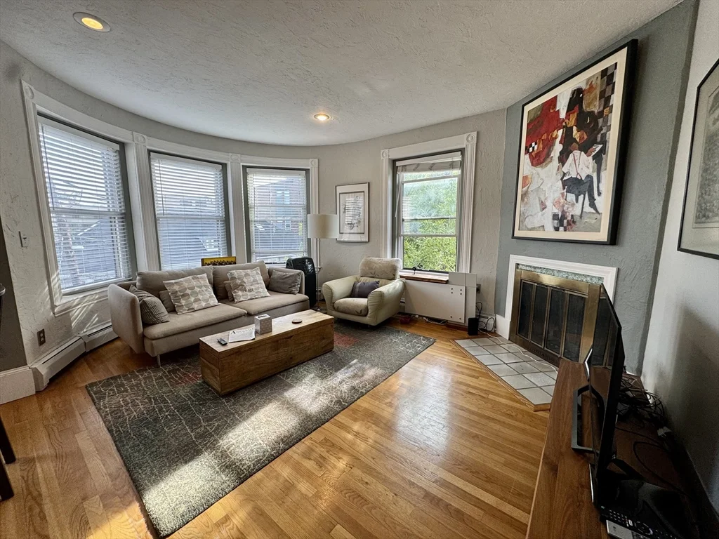 3 bed, 2 bath apartment for rent at 48 Kent St Unit 5E, Brookline Village — photo 2 of 13