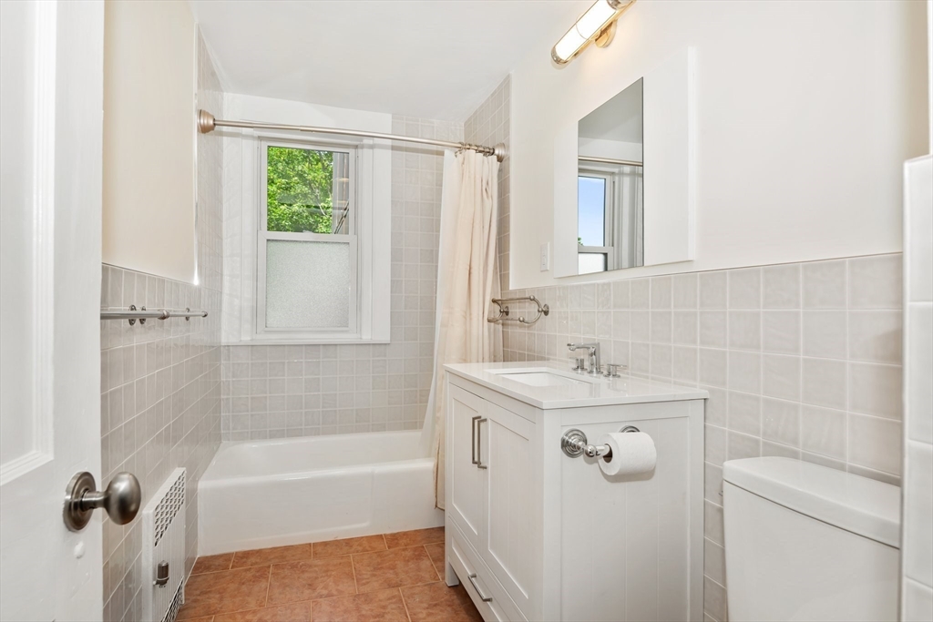 3 bed, 1.5 bath apartment for rent at 48 Kilsyth Rd Unit 3, Salisbury Road - Corey Farm — photo 20 of 35
