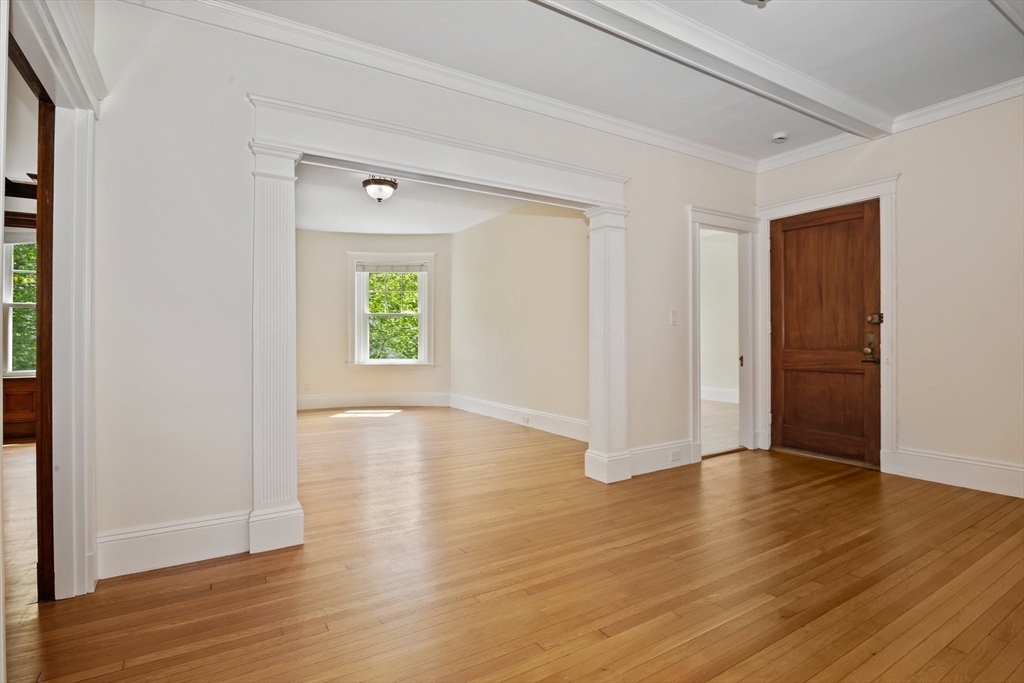 3 bed, 1.5 bath apartment for rent at 48 Kilsyth Rd Unit 3, Salisbury Road - Corey Farm — photo 3 of 35