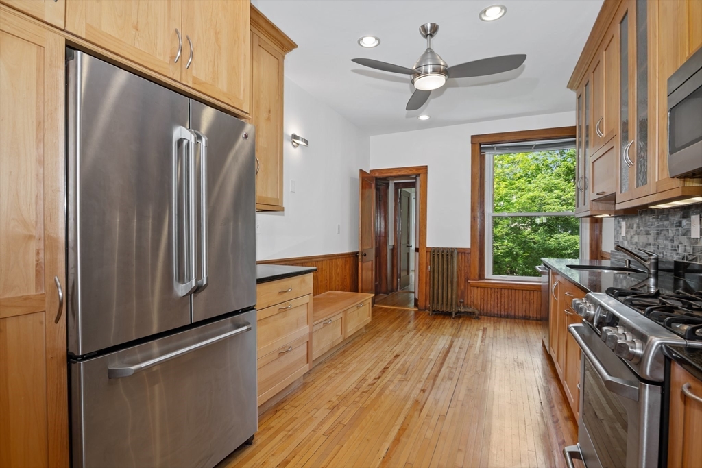 3 bed, 1.5 bath apartment for rent at 48 Kilsyth Rd Unit 3, Salisbury Road - Corey Farm — photo 18 of 35