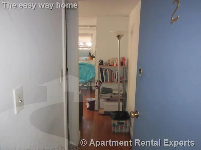 Studio bed, 1 bath apartment for rent at 48 Kirkland St Unit 2, Harvard Square — photo 2 of 5