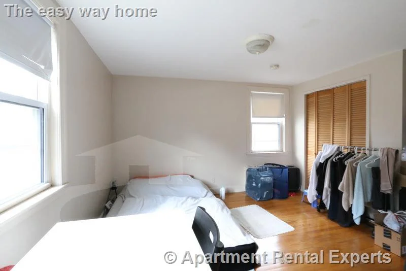 Studio bed, 1 bath apartment for rent at 48 Kirkland St Unit 4, Harvard Square — photo 5 of 11