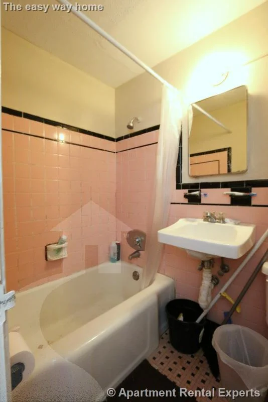 Studio bed, 1 bath apartment for rent at 48 Kirkland St Unit 4, Harvard Square — photo 8 of 11