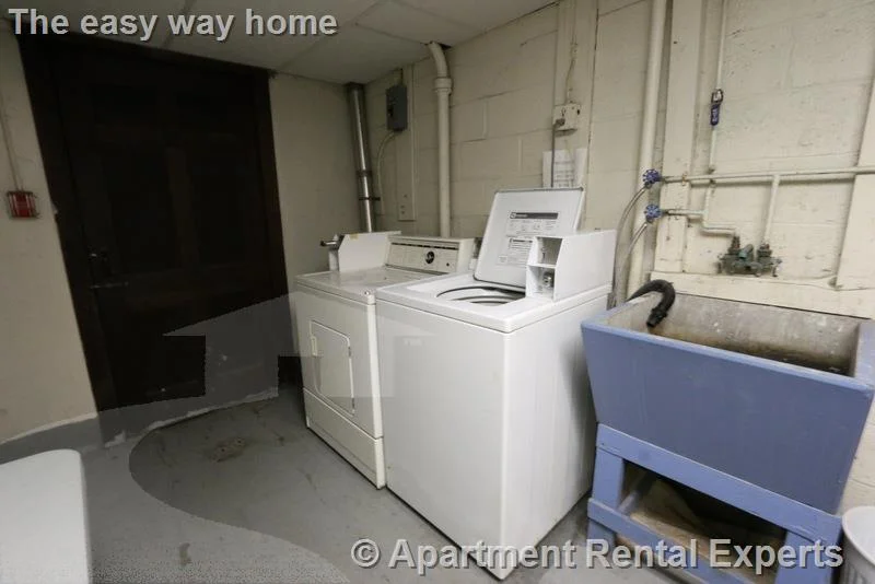 Studio bed, 1 bath apartment for rent at 48 Kirkland St Unit 4, Harvard Square — photo 10 of 11