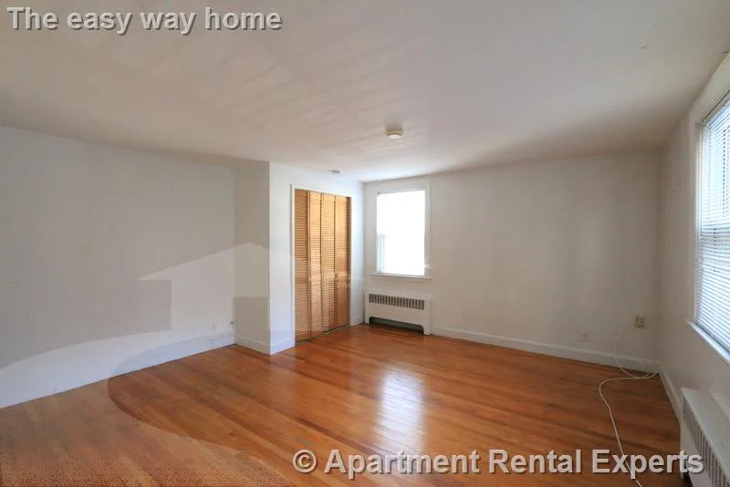 Studio bed, 1 bath apartment for rent at 48 Kirkland St Unit 6, Harvard Square — photo 5 of 10