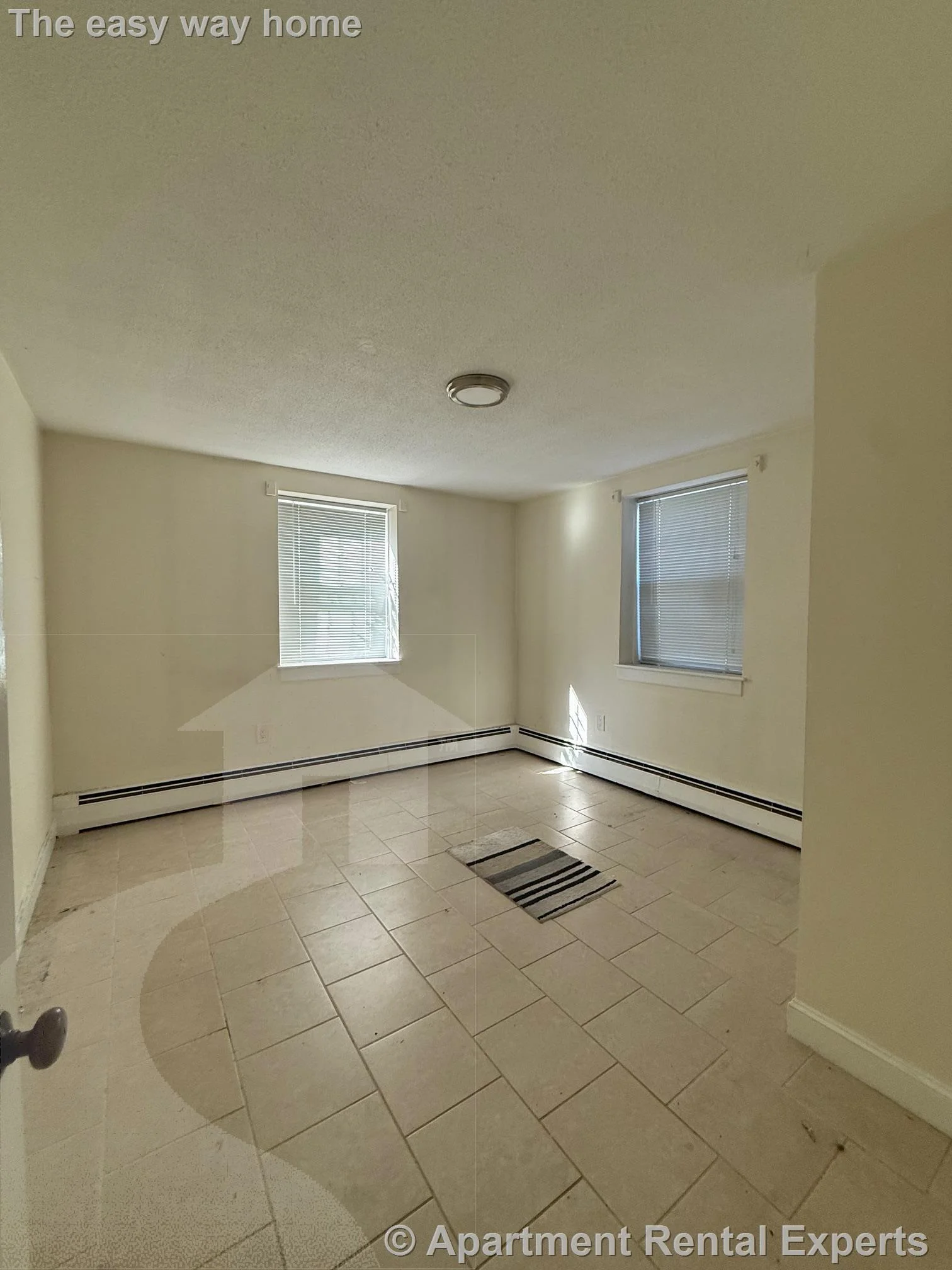 1 bed, 1 bath apartment for rent at 48 Lake Ave Unit Tufts 1, Woburn — photo 3 of 4