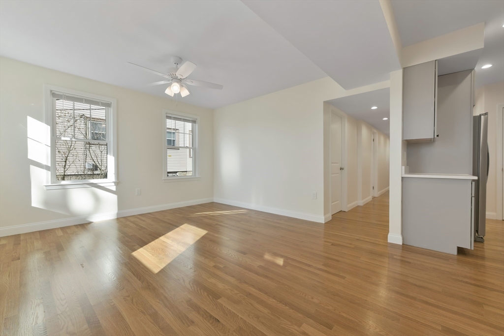 3 bed, 2 bath apartment for rent at 48 Manthorne Rd Unit 1, Roxbury — photo 4 of 30
