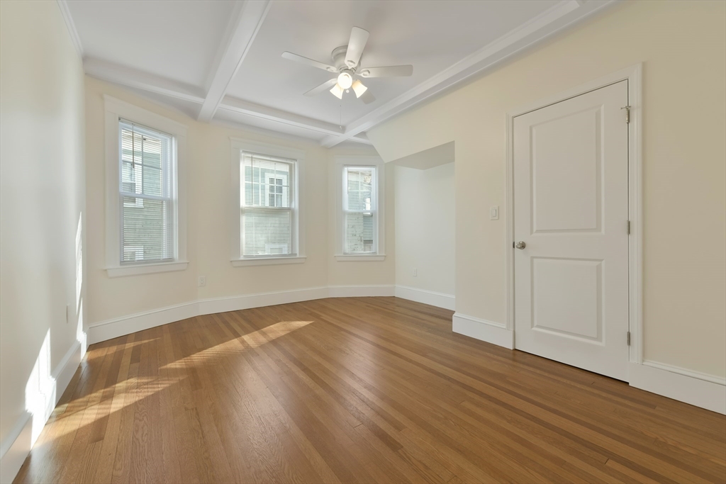 3 bed, 2 bath apartment for rent at 48 Manthorne Rd Unit 1, Roxbury — photo 11 of 30