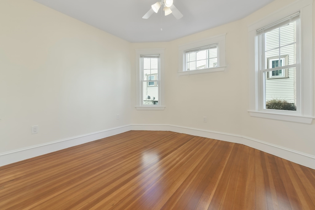 3 bed, 2 bath apartment for rent at 48 Manthorne Rd Unit 1, Roxbury — photo 13 of 30