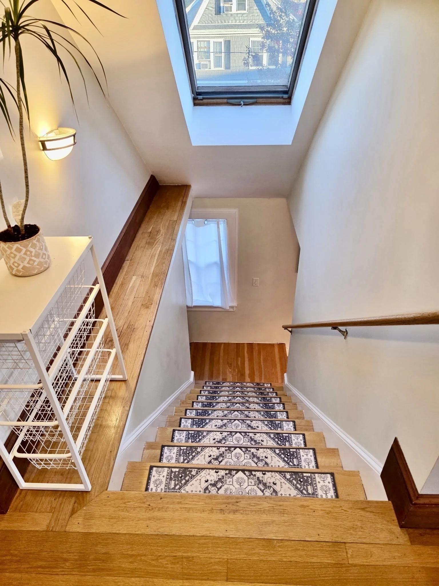 3 bed, 2 bath apartment for rent at 48 Mary St Unit 2, Arlington — photo 6 of 17