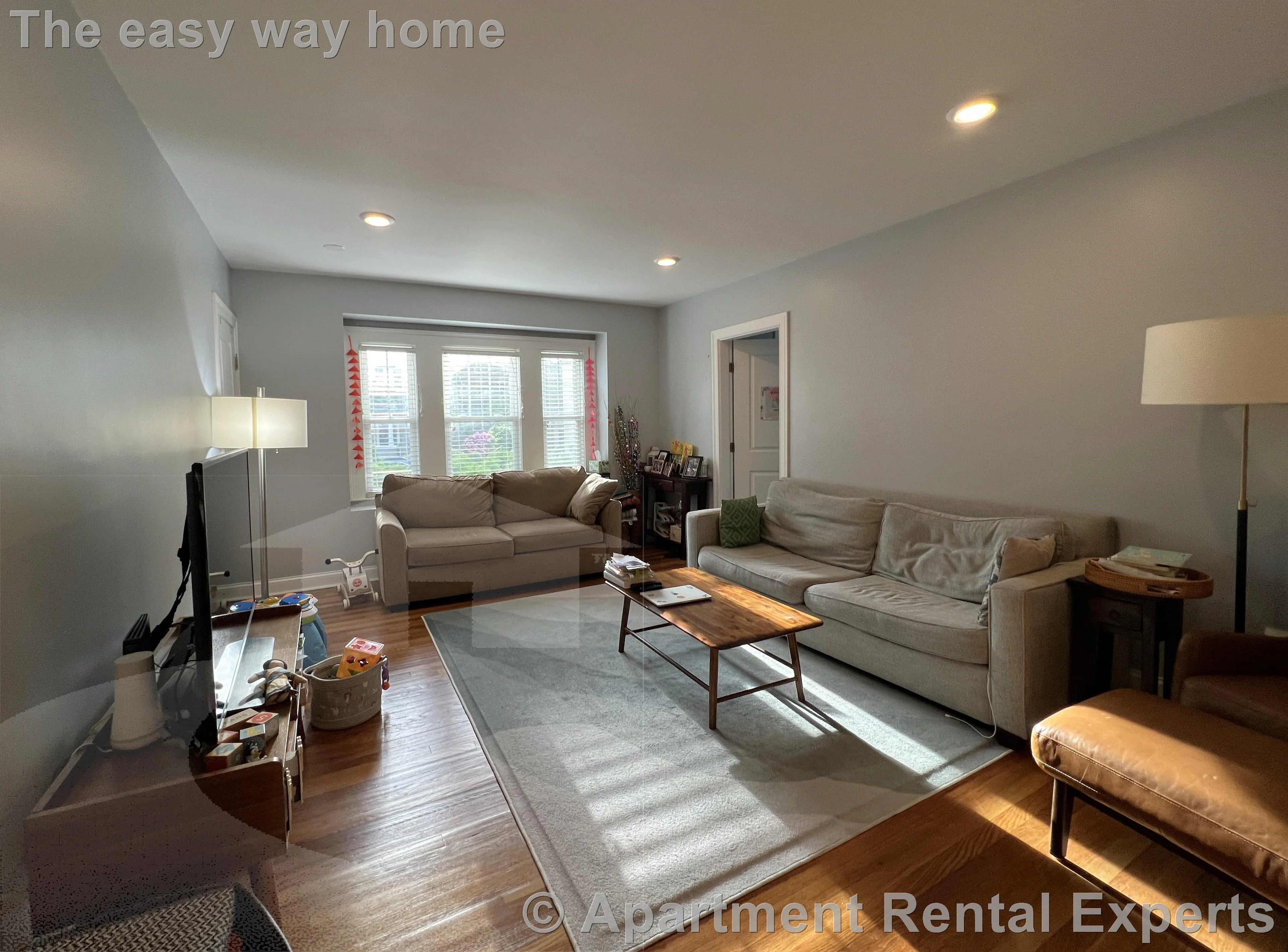 3 bed, 2 bath apartment for rent at 48 Maynard St Unit 1, Arlington Center — photo 4 of 20