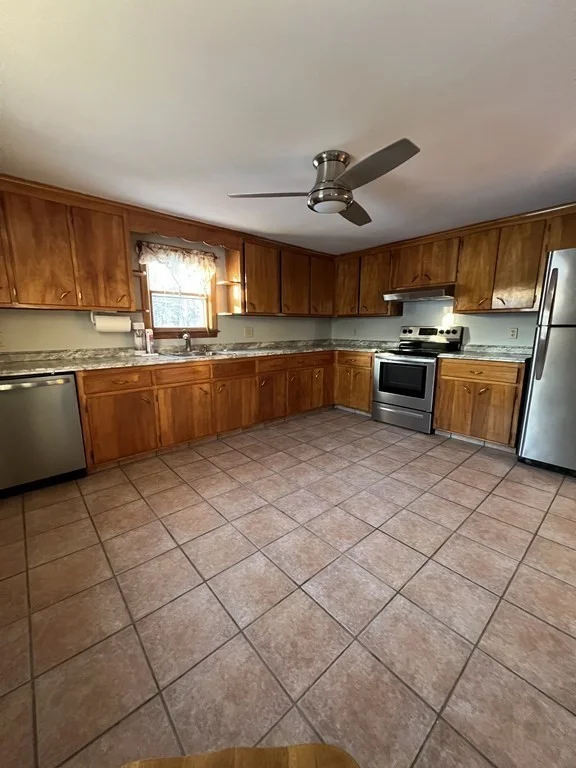 2 bed, 1 bath apartment for rent at 48 Mill St Unit 2, Natick — photo 2 of 9