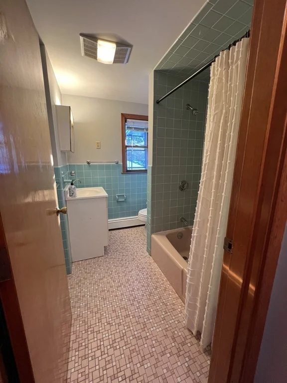 2 bed, 1 bath apartment for rent at 48 Mill St Unit 2, Natick — photo 7 of 9