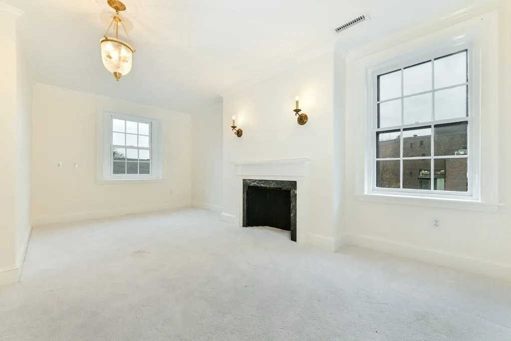 7 bed, 4+ bath apartment for rent at 48 Mount Vernon St Unit 0, Beacon Hill — photo 17 of 31