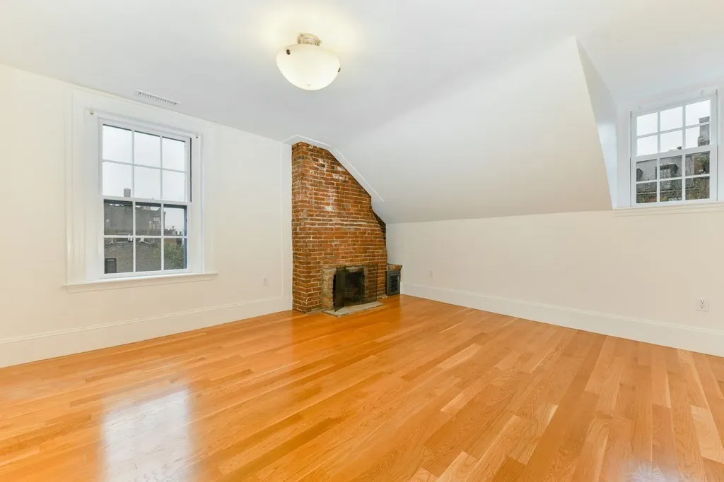 7 bed, 4+ bath apartment for rent at 48 Mount Vernon St Unit 0, Beacon Hill — photo 22 of 31