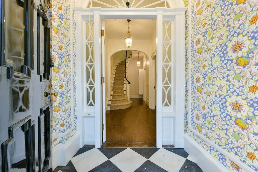 7 bed, 4+ bath apartment for rent at 48 Mount Vernon St Unit 0, Beacon Hill — photo 2 of 31