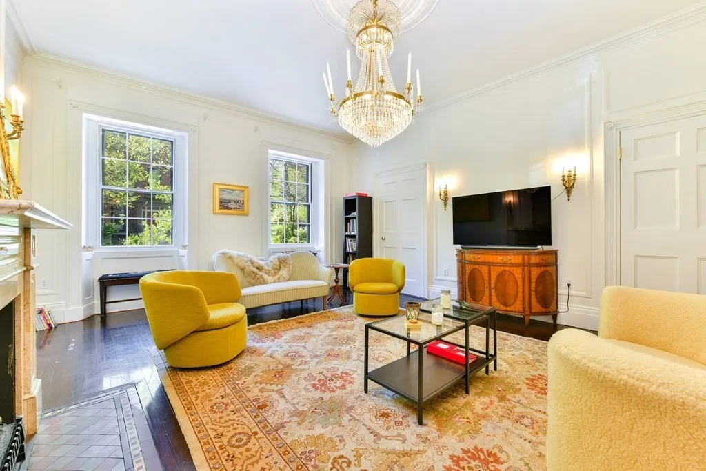 7 bed, 4+ bath apartment for rent at 48 Mount Vernon St Unit 0, Beacon Hill — photo 8 of 31