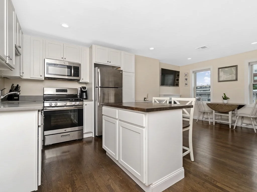 1 bed, 1 bath apartment for rent at 48 Mystic St Unit 3, Charlestown — photo 1 of 9