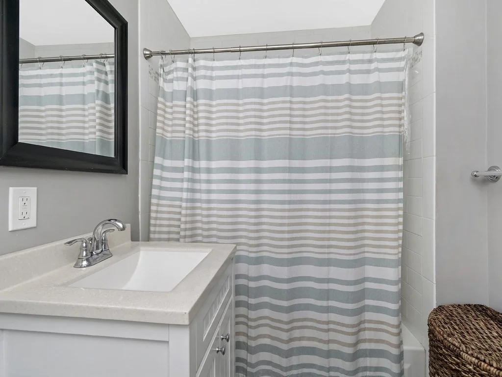 1 bed, 1 bath apartment for rent at 48 Mystic St Unit 3, Charlestown — photo 6 of 9