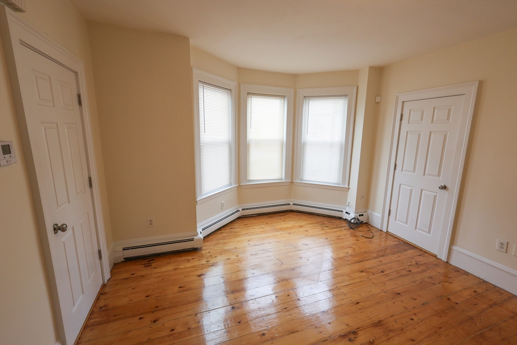 3 bed, 1 bath apartment for rent at 48 Norfolk St Unit 2, Dorchester — photo 6 of 18
