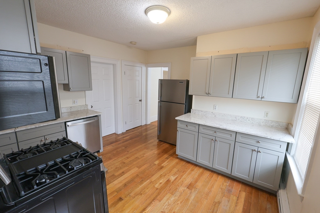 3 bed, 1 bath apartment for rent at 48 Norfolk St Unit 2, Dorchester — photo 3 of 18