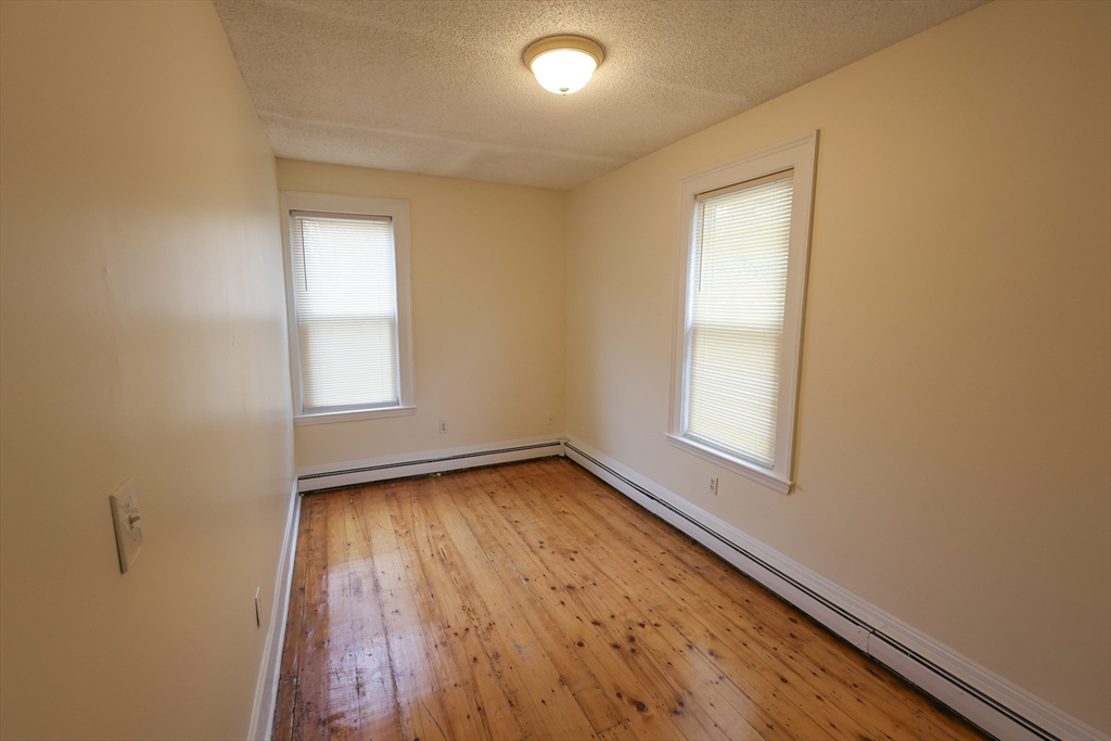 3 bed, 1 bath apartment for rent at 48 Norfolk St Unit 2, Dorchester — photo 11 of 18