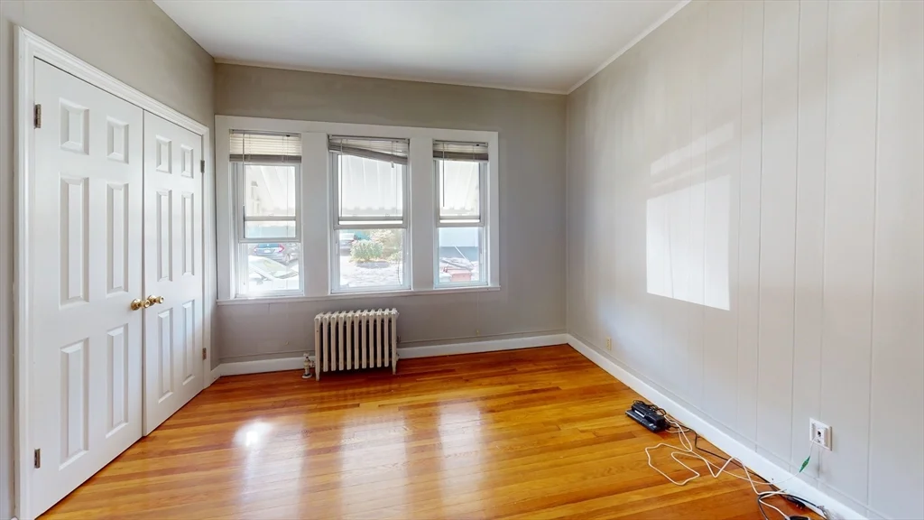 3 bed, 1 bath apartment for rent at 48 Oak St Unit 1, East Dedham — photo 4 of 12