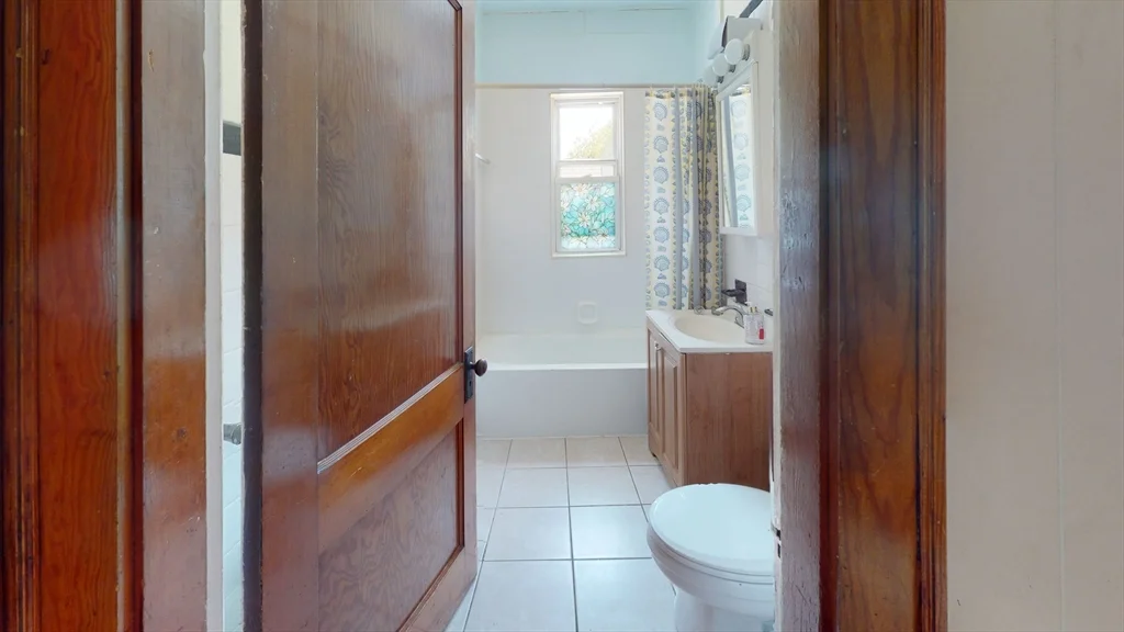3 bed, 1 bath apartment for rent at 48 Oak Unit 2, East Dedham — photo 7 of 8