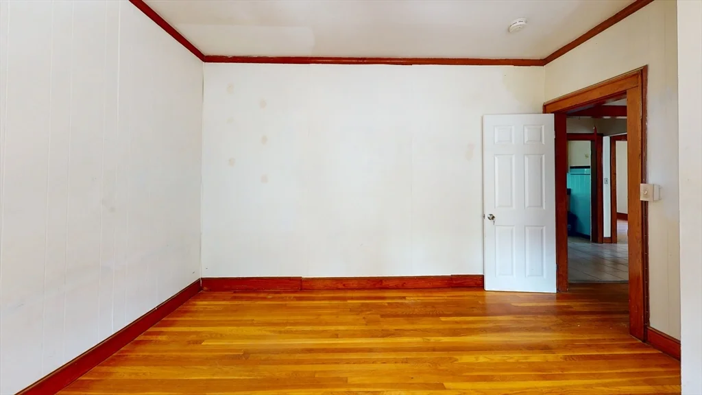 3 bed, 1 bath apartment for rent at 48 Oak Unit 2, East Dedham — photo 2 of 8