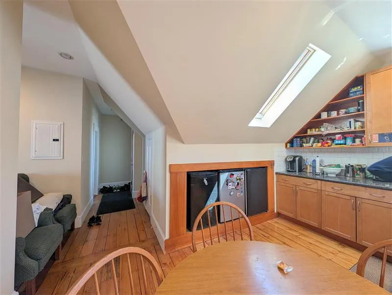 2 bed, 1 bath apartment for rent at 48 Orchard St Unit 3, Medford — photo 3 of 18
