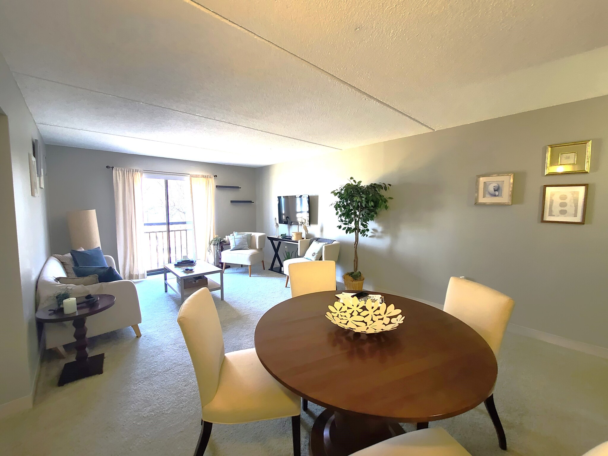 2 bed, 2 bath apartment for rent at 48 Peninsula Pl Unit 2, Dorchester — photo 3 of 10