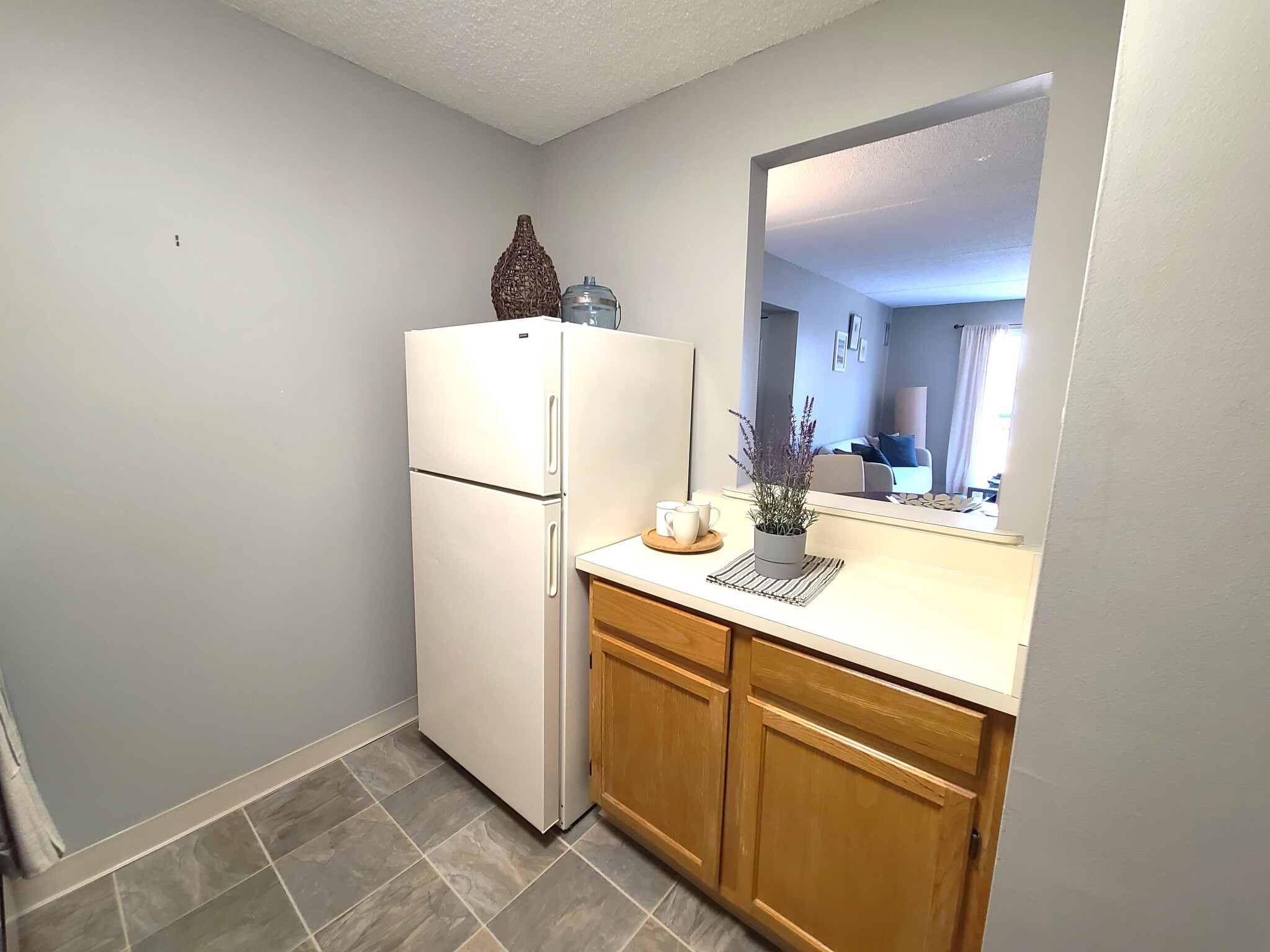 2 bed, 2 bath apartment for rent at 48 Peninsula Pl Unit 2, Dorchester — photo 5 of 10