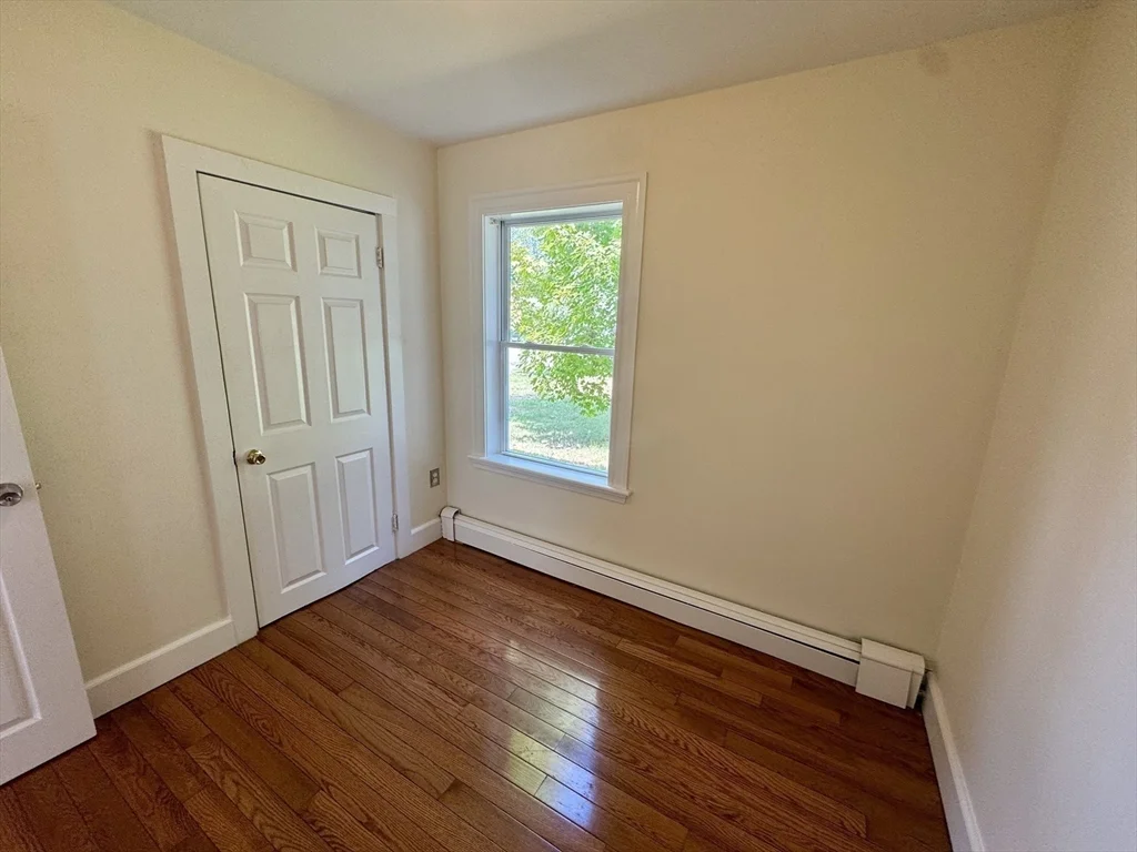 3 bed, 1 bath apartment for rent at 48 Pleasant St Unit 1, Holbrook — photo 15 of 21