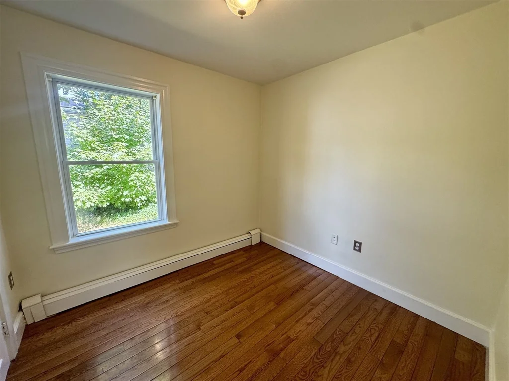 3 bed, 1 bath apartment for rent at 48 Pleasant St Unit 1, Holbrook — photo 14 of 21