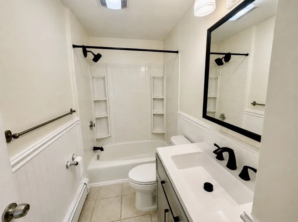 3 bed, 1 bath apartment for rent at 48 Pleasant St Unit 1, Holbrook — photo 16 of 21