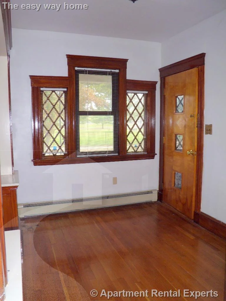 2 bed, 1 bath apartment for rent at 48 Powderhouse Blvd Unit 1, Davis Square — photo 3 of 24