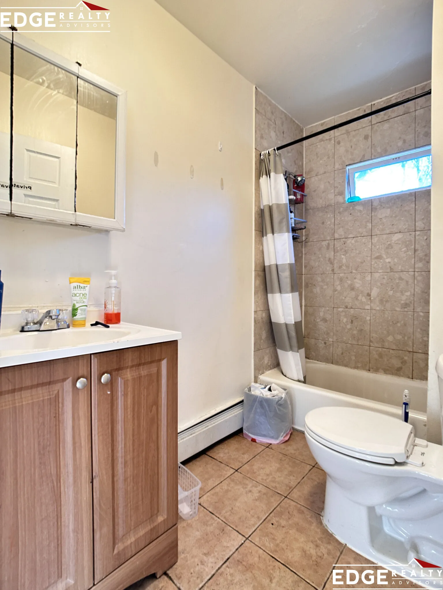 6 bed, 2 bath apartment for rent at 48 Pratt St Unit 2, Allston — photo 5 of 10