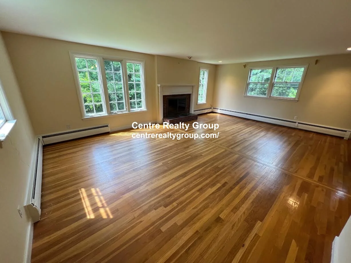 3 bed, 2 bath apartment for rent at 48 River Ave, Newton Upper Falls — photo 2 of 16